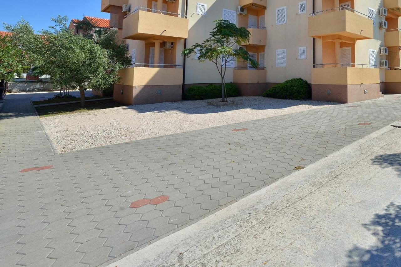 Apartments By The Sea Privlaka, Zadar - 14816 Экстерьер фото